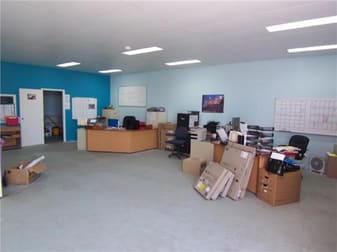 8 Carlyle Street Mackay QLD 4740 - Image 2