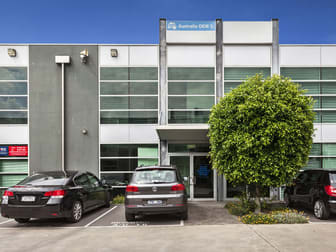 16/3 Westside Avenue Port Melbourne VIC 3207 - Image 1