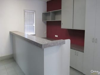 5/9 Bideford Street Torquay QLD 4655 - Image 2