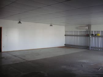 2/116 - 118 Raglan Street Roma QLD 4455 - Image 3