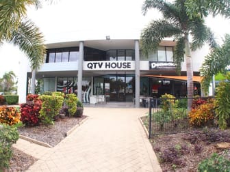 1 Aquatic Place Berserker QLD 4701 - Image 1