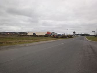 28-30 Old Creswick Road Wendouree VIC 3355 - Image 3