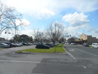 Click to view all images 210 Beechworth Road Wodonga VIC 3690 - Image 2