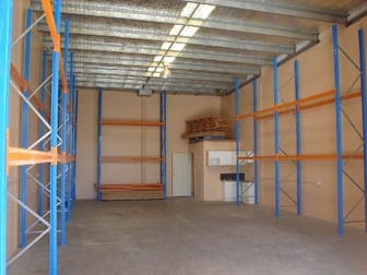4/11 Hinde Street Ashmore QLD 4214 - Image 2