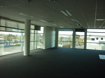 68/574 Plummer Port Melbourne VIC 3207 - Image 1