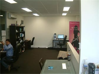 4/128 Bertie Street Port Melbourne VIC 3207 - Image 2