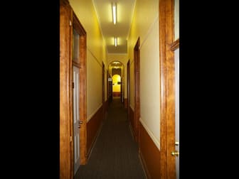 4/217 Margaret Street Toowoomba City QLD 4350 - Image 2