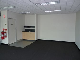 Unit 7/3 Westside Avenue Port Melbourne VIC 3207 - Image 2