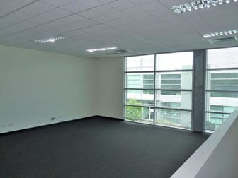 Unit 7/3 Westside Avenue Port Melbourne VIC 3207 - Image 3