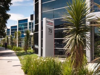 11/75 Lorimer Street Port Melbourne VIC 3207 - Image 2