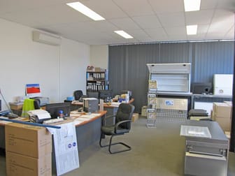 62 Lillee Crescent Tullamarine VIC 3043 - Image 2