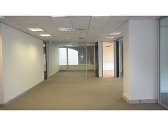 Click to view all images Lvl 4, Sui/3 Bowen Crescent South Melbourne VIC 3205 - Image 3