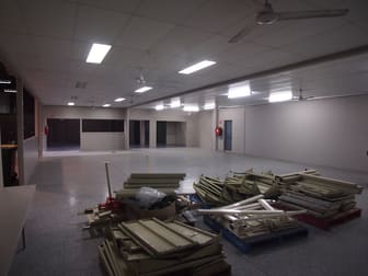 Click to view all images 393 Yaamba Road Park Avenue QLD 4701 - Image 2