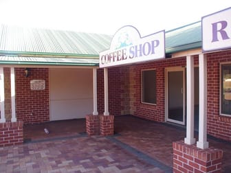 2/2 Plaza Circle Highfields QLD 4352 - Image 1