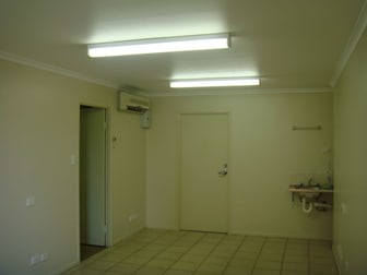 2/196 North Street Toowoomba QLD 4350 - Image 3