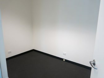28/3 Westside Avenue Port Melbourne VIC 3207 - Image 2