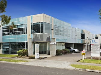 11/41 Sabre Drive Port Melbourne VIC 3207 - Image 1