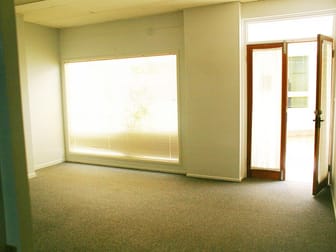 8/28 Bell Street Toowoomba City QLD 4350 - Image 2