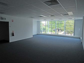 2/25 Cook Road Mitcham VIC 3132 - Image 3