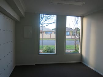 2/99 Heyington Avenue Thomastown VIC 3074 - Image 3