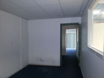 4/2 Saligna Drive Tullamarine VIC 3043 - Image 3