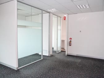 10/19 Synnot Street Werribee VIC 3030 - Image 2