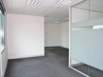 10/19 Synnot Street Werribee VIC 3030 - Image 3