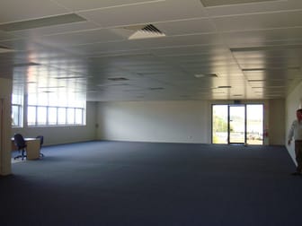 Tenancy 2/550A Alderley Street Harristown QLD 4350 - Image 2