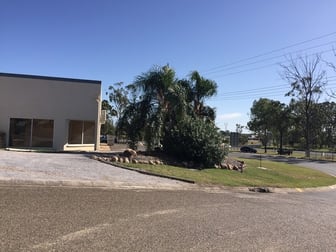 3/2 Dennis Street Boyne Island QLD 4680 - Image 2