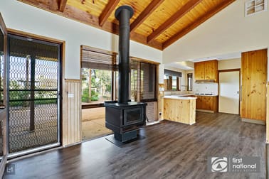 15 Colin Crescent Little River VIC 3211 - Image 2