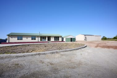 180 Moores Road Clyde VIC 3978 - Image 1