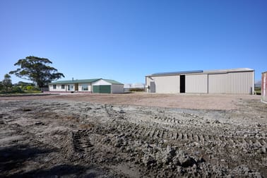 180 Moores Road Clyde VIC 3978 - Image 2