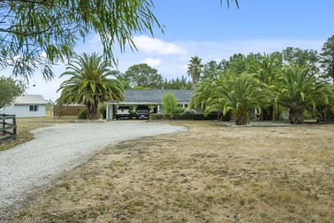 129 Peters Road Gisborne VIC 3437 - Image 1