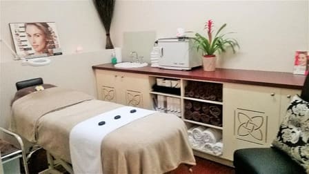 Beauty Salon  business for sale in Eltham - Image 1