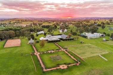 Click to view all images 46 Red Lane Canowindra NSW 2804 - Image 1