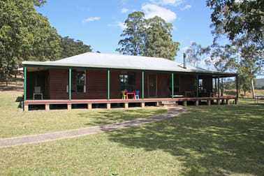 Click to view all images 22 Gumnut Road Herons Creek NSW 2439 - Image 1