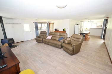 440 Mclaughlins Road Thangool QLD 4716 - Image 3