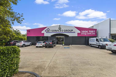 15 Elliott Court Hillcrest QLD 4118 - Image 1