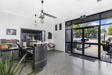 15 Elliott Court Hillcrest QLD 4118 - Image 3