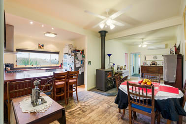 93 Fryes Road Elphinstone VIC 3448 - Image 2