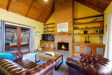 208 Tomkins Lane Osbornes Flat VIC 3691 - Image 3
