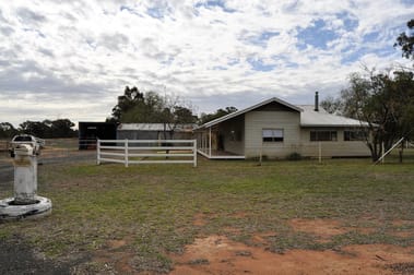 72 Railway Road Mendooran NSW 2842 - Image 1