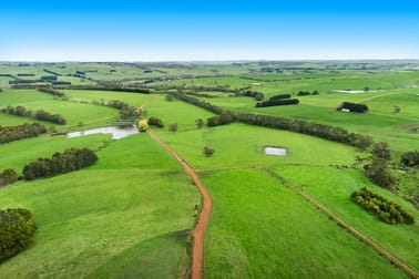 660 Bucks Road Simpson VIC 3266 - Image 2