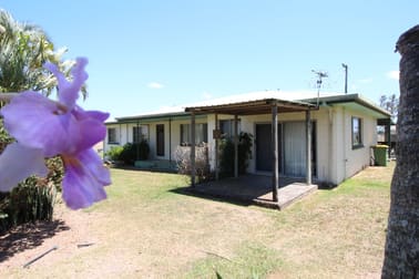 44 Perry Road Sarina QLD 4737 - Image 2