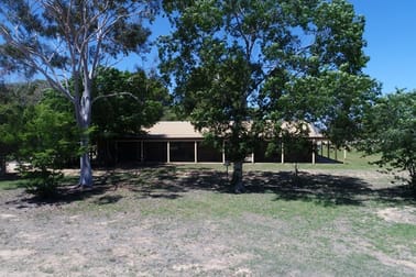 304 Sandhills Road, 'Pine Flash' Forbes NSW 2871 - Image 2