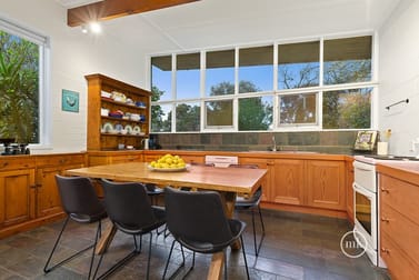 15 Cochranes Lane Hurstbridge VIC 3099 - Image 2