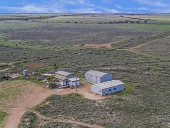 327 Decres Bay Road Ceduna SA 5690 - Image 3