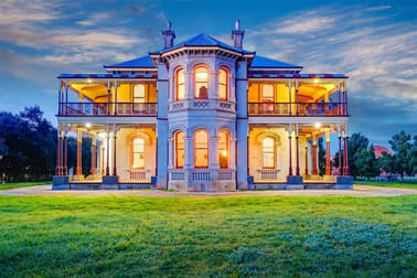 'Fairfield' 3210 Murray Valley Highway Rutherglen VIC 3685 - Image 1