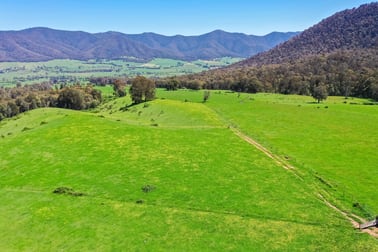 'Kellers'/183 Kellers Road Tawonga VIC 3697 - Image 1