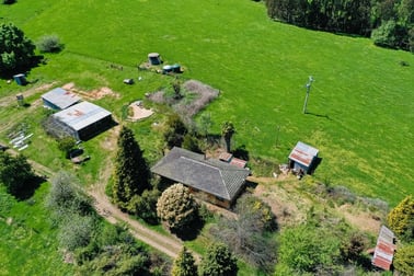 'Kellers'/183 Kellers Road Tawonga VIC 3697 - Image 2